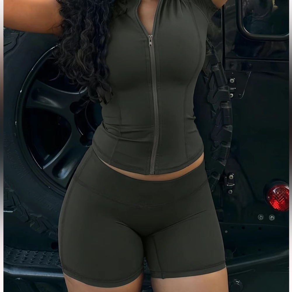 Women's Black Work out Set